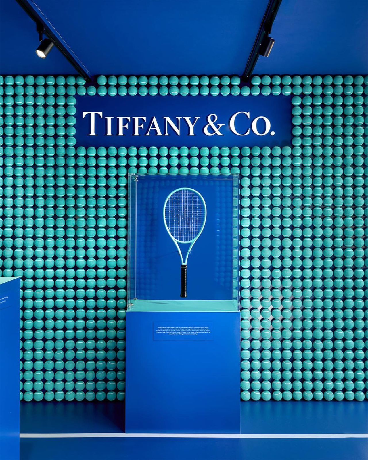 Intervención de Tiffany&Co. Para el US Open Tenis. Ubicada en South Plaza, New York.